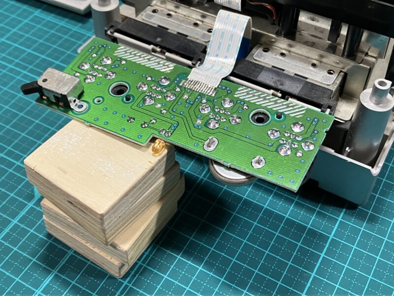 安定させる台座